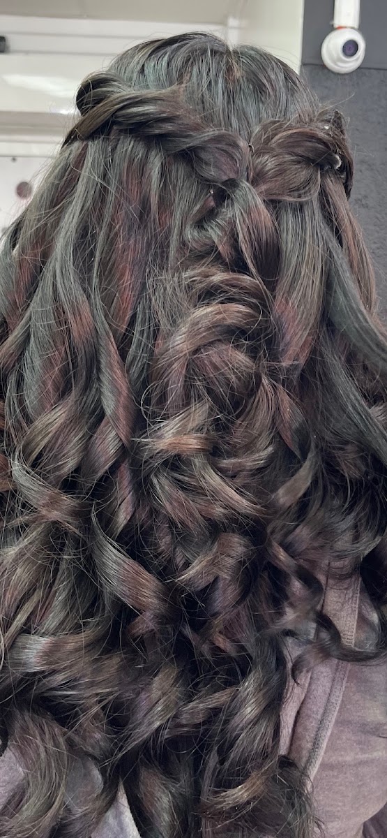roots touch up at Naespa Beauty in Astoria